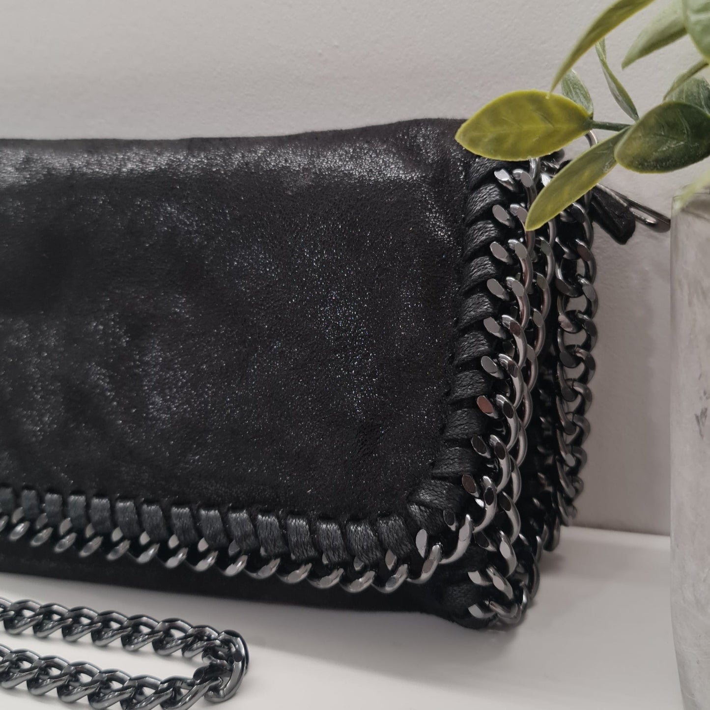 BOLSO METÁLICO NEGRO