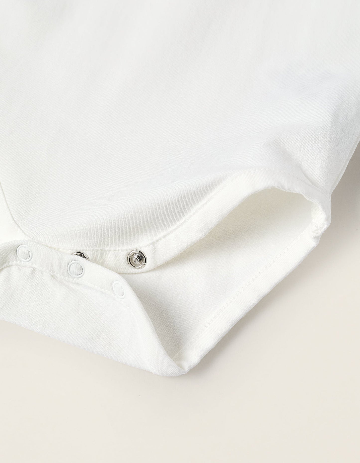 BODY CUELLO BORDADO
