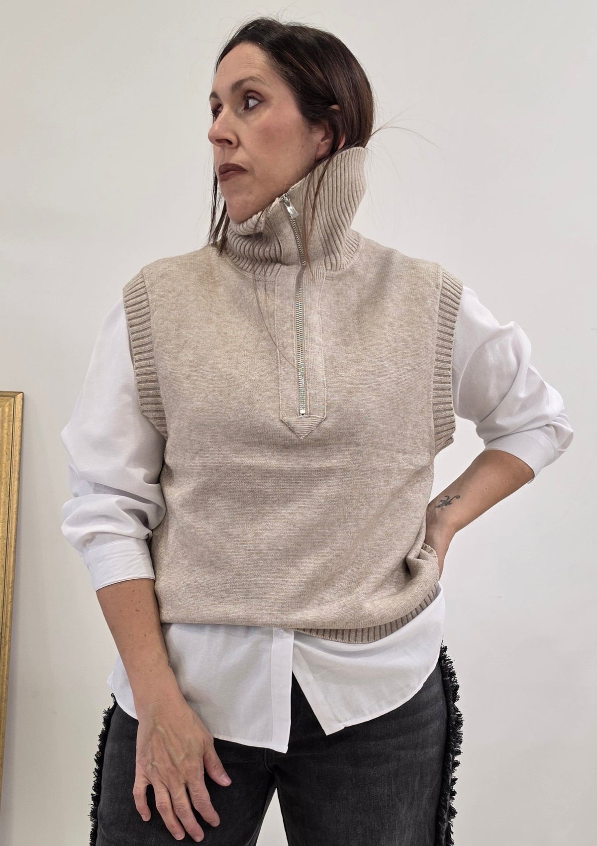 CHALECO BEIGE