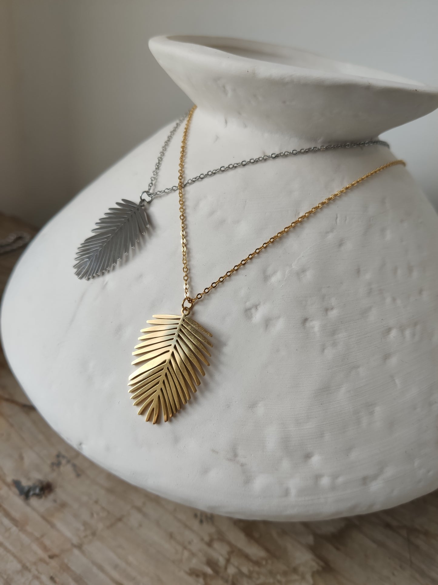COLLAR HOJA