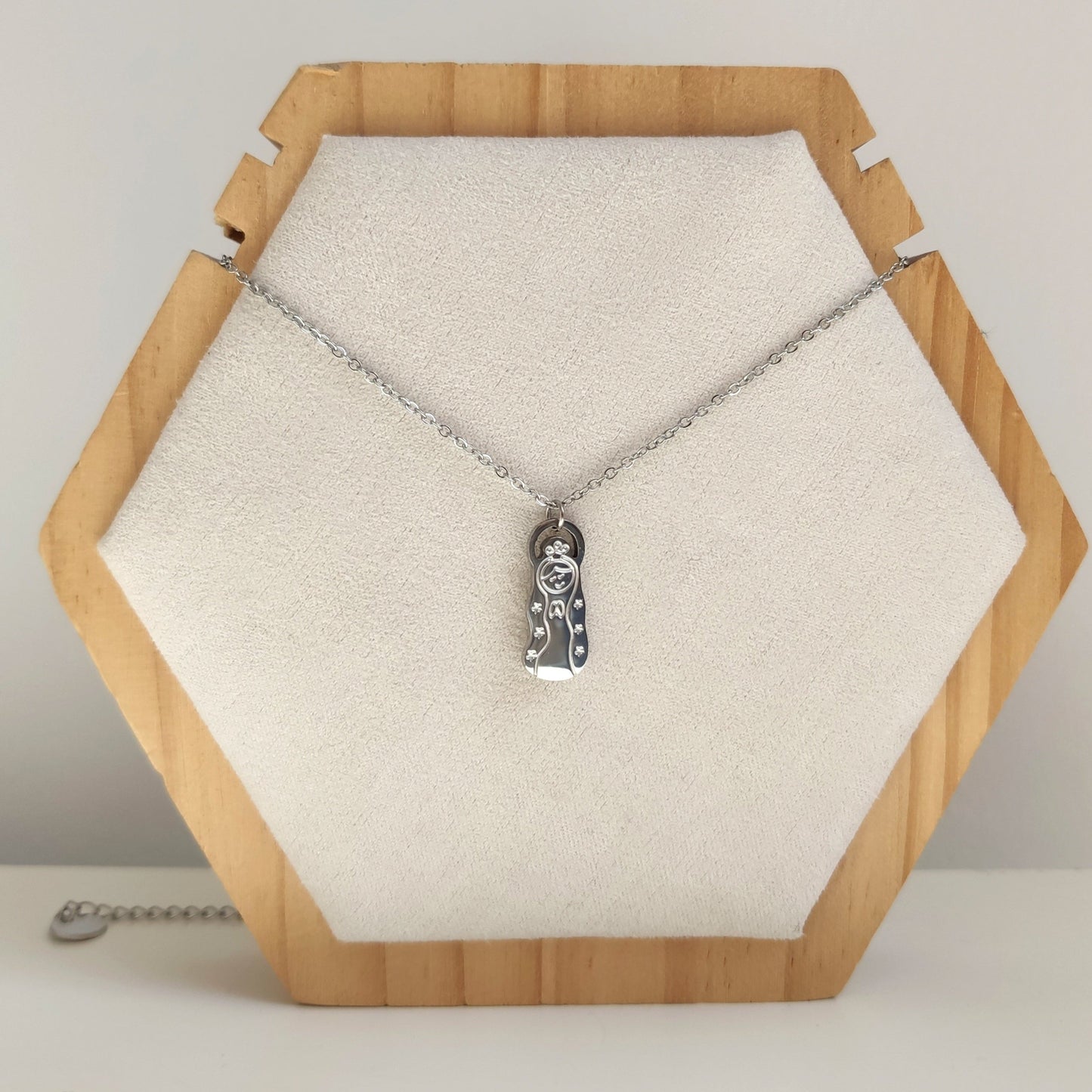 COLLAR VIRGENCITA