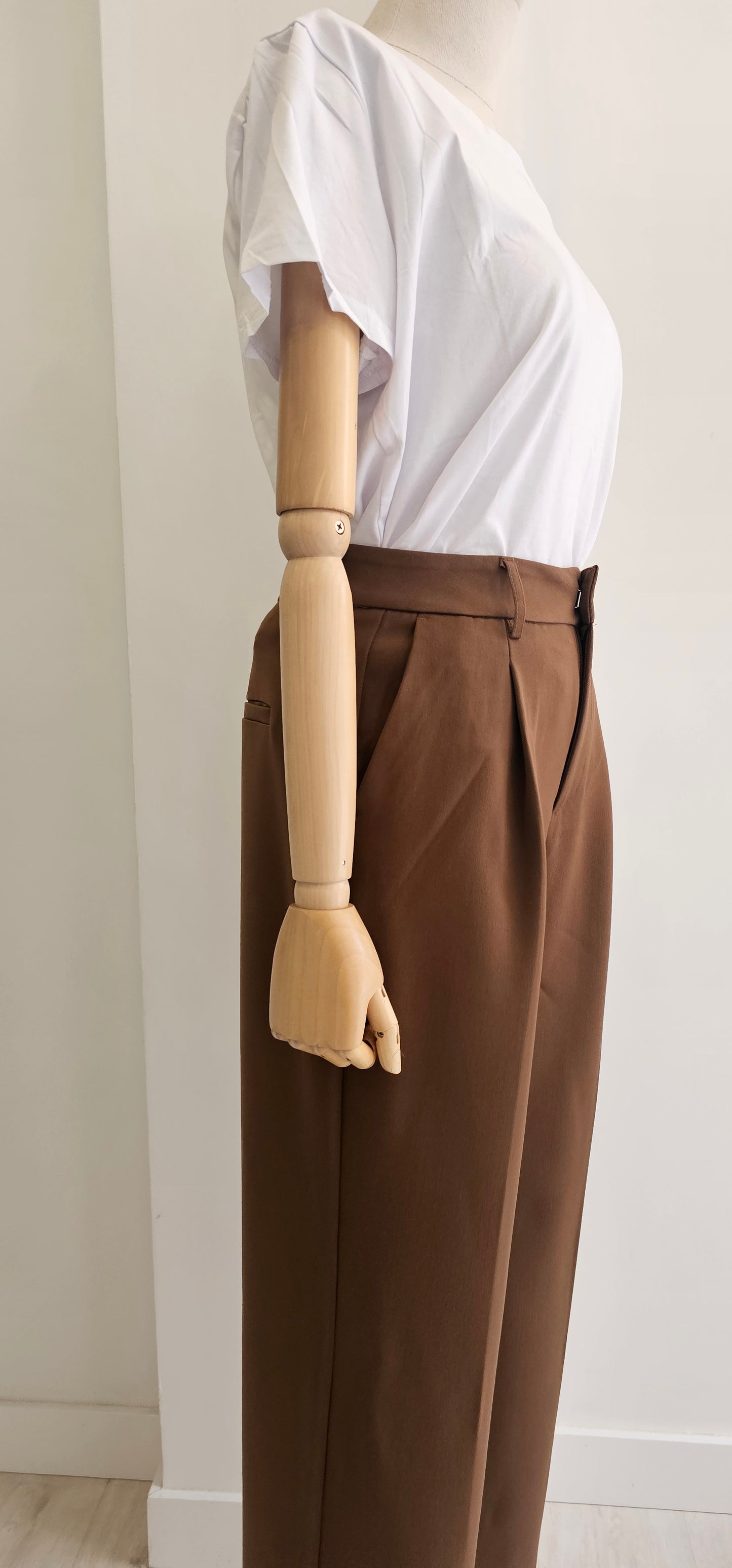 PANTALÓN AVELLANA