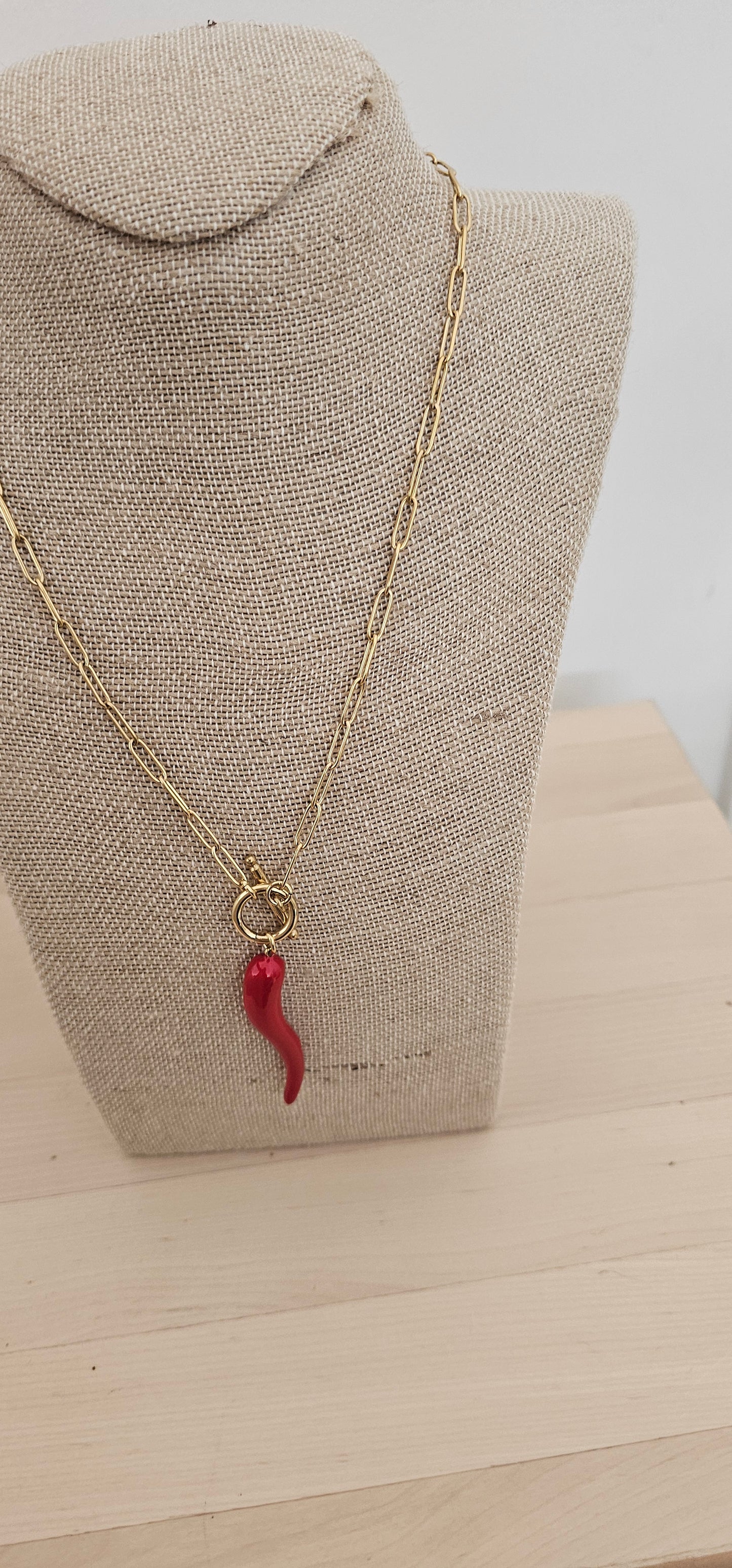 COLLAR PIMIENTO