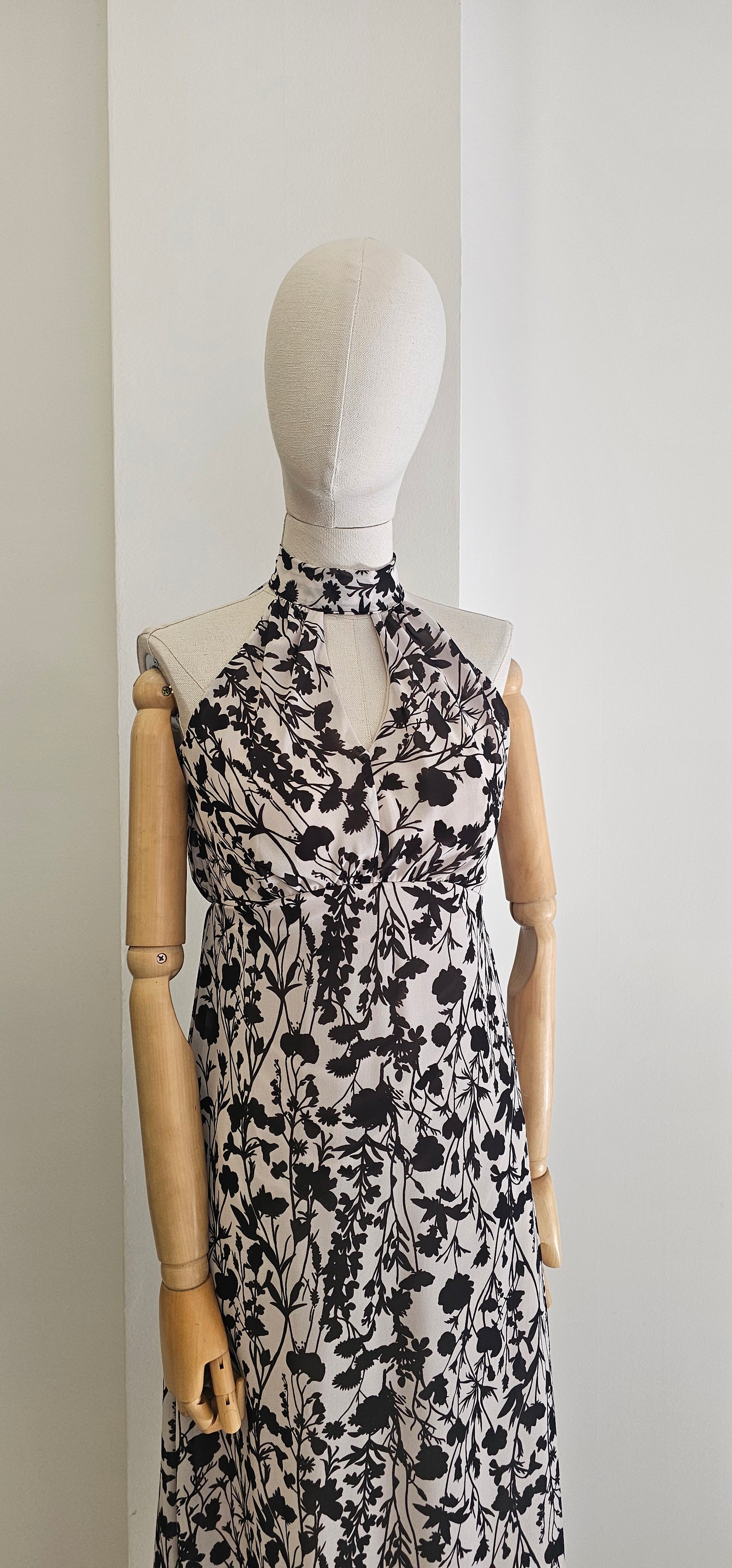 VESTIDO MARÍA BEIGE