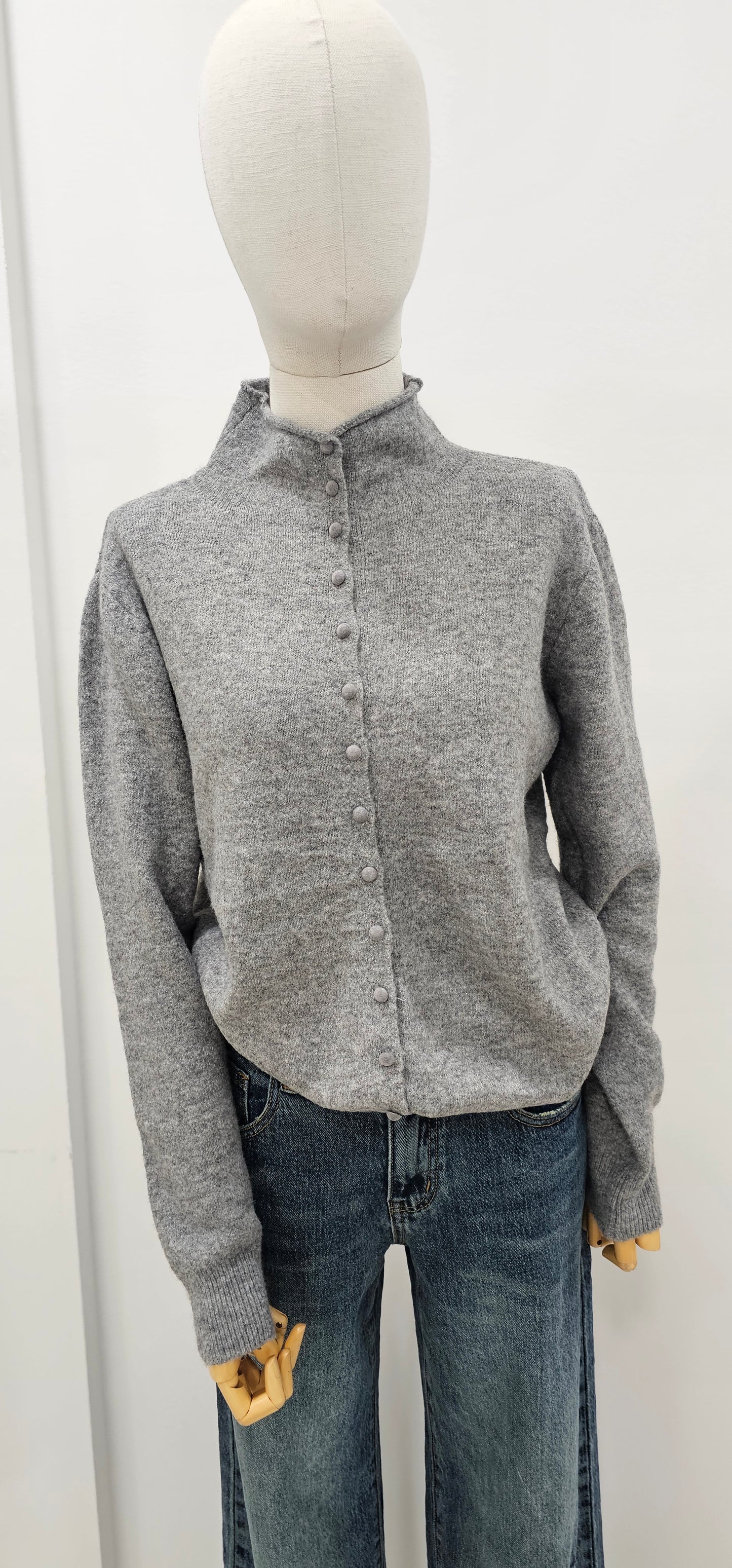JERSEY BOTÓN GRIS
