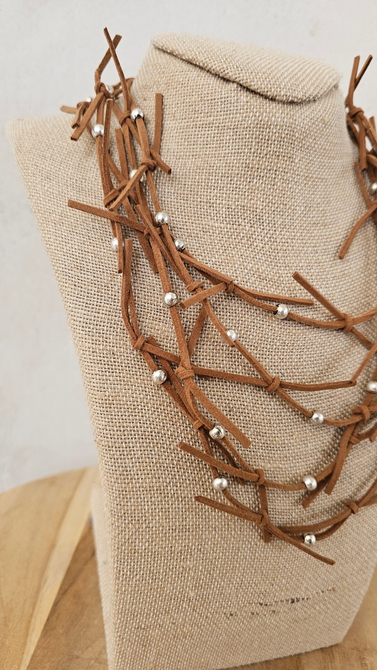 COLLAR CUERO