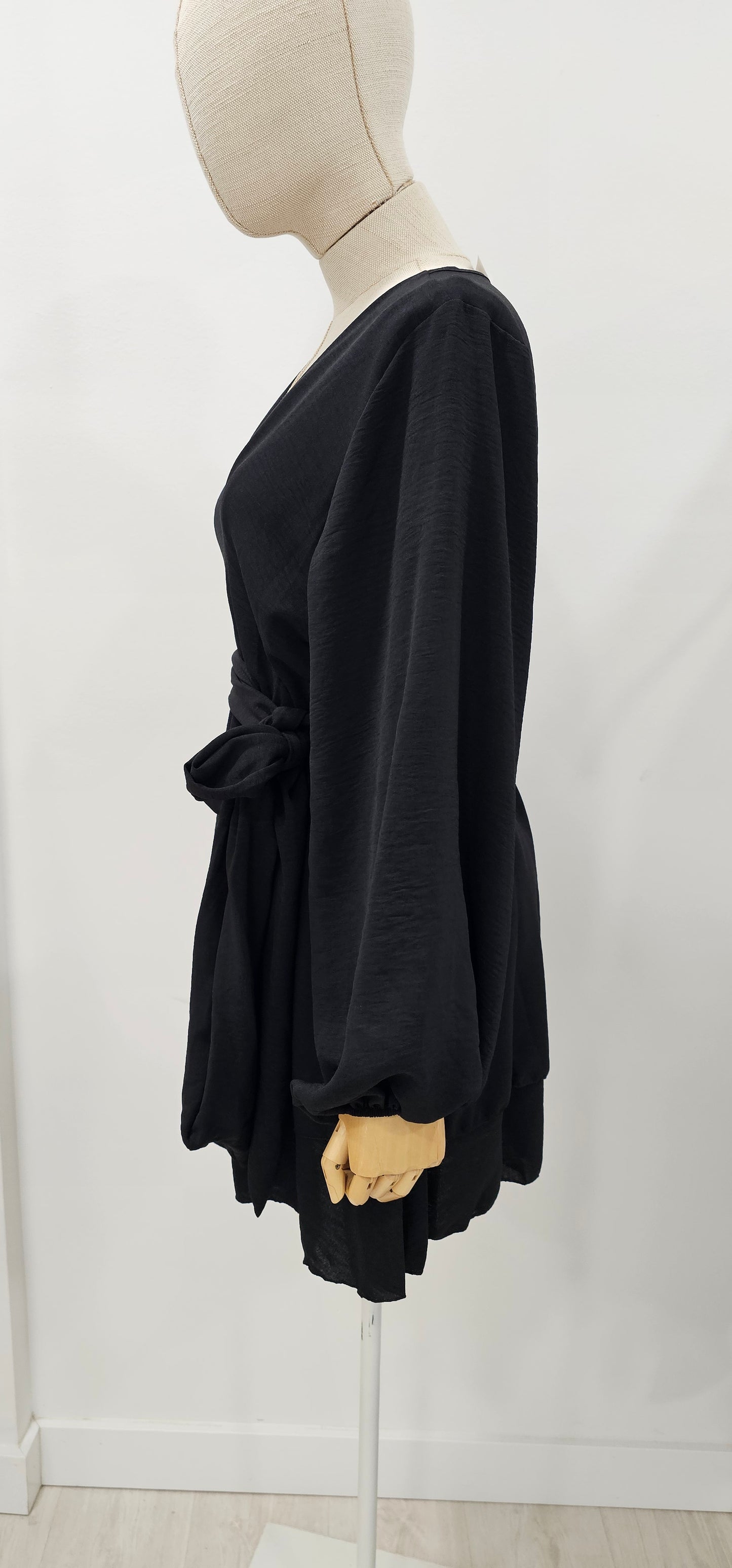 VESTIDO NEGRO