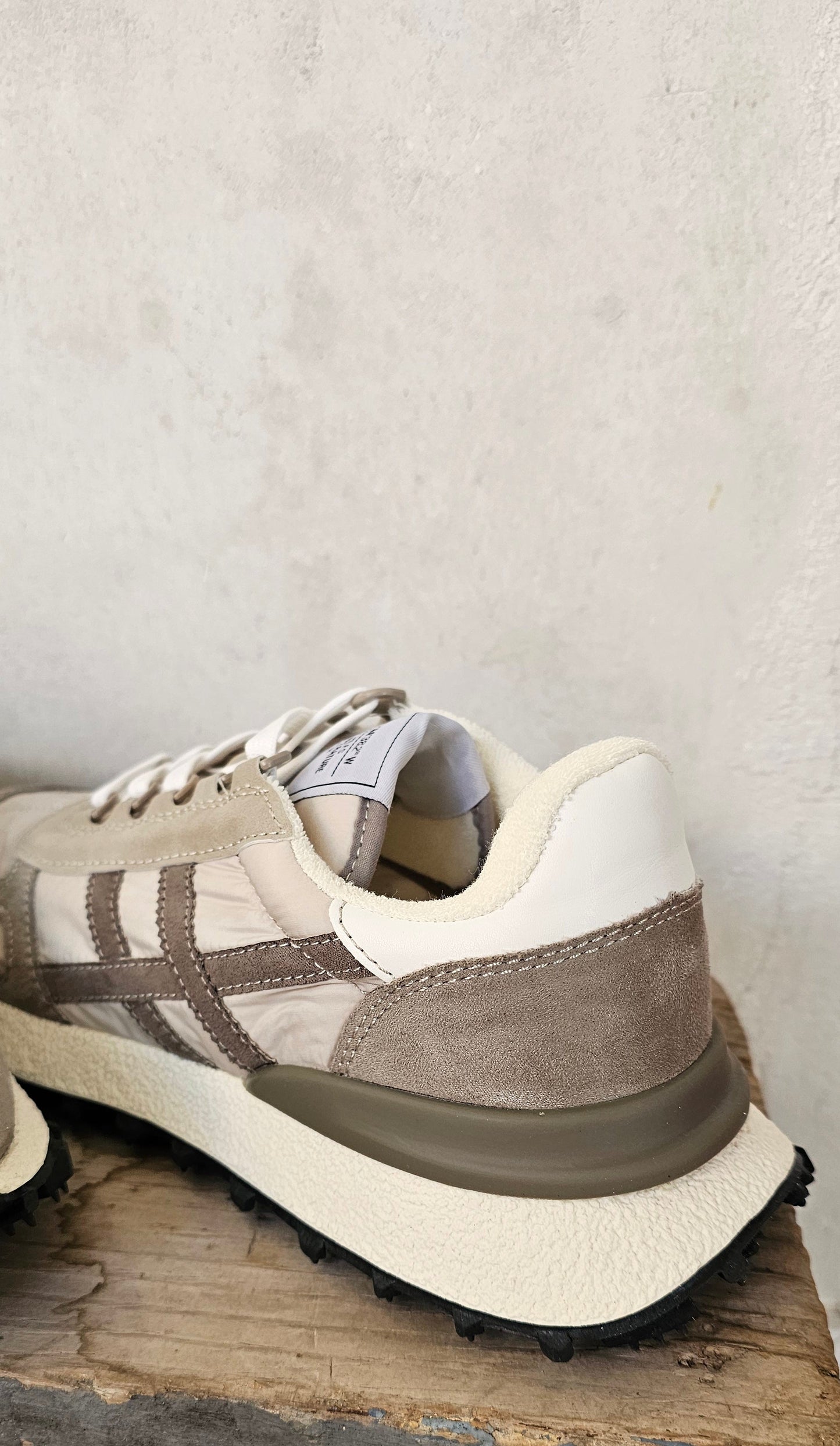 ZAPATILLA GRIS