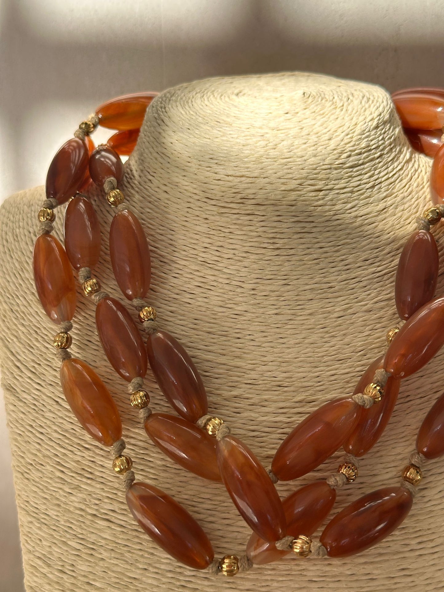 COLLAR
