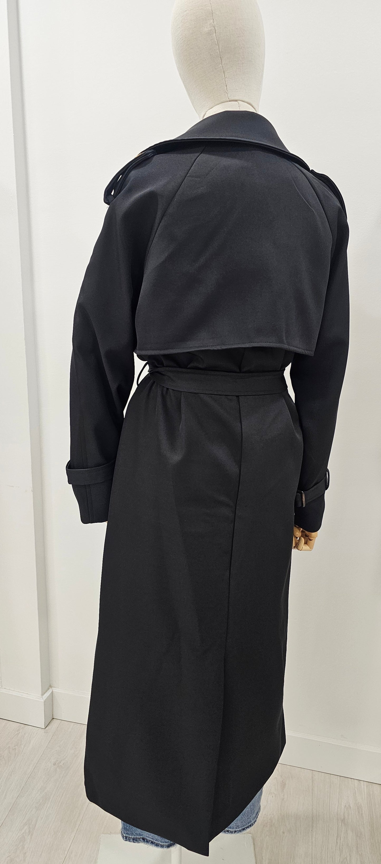 GABARDINA NEGRO