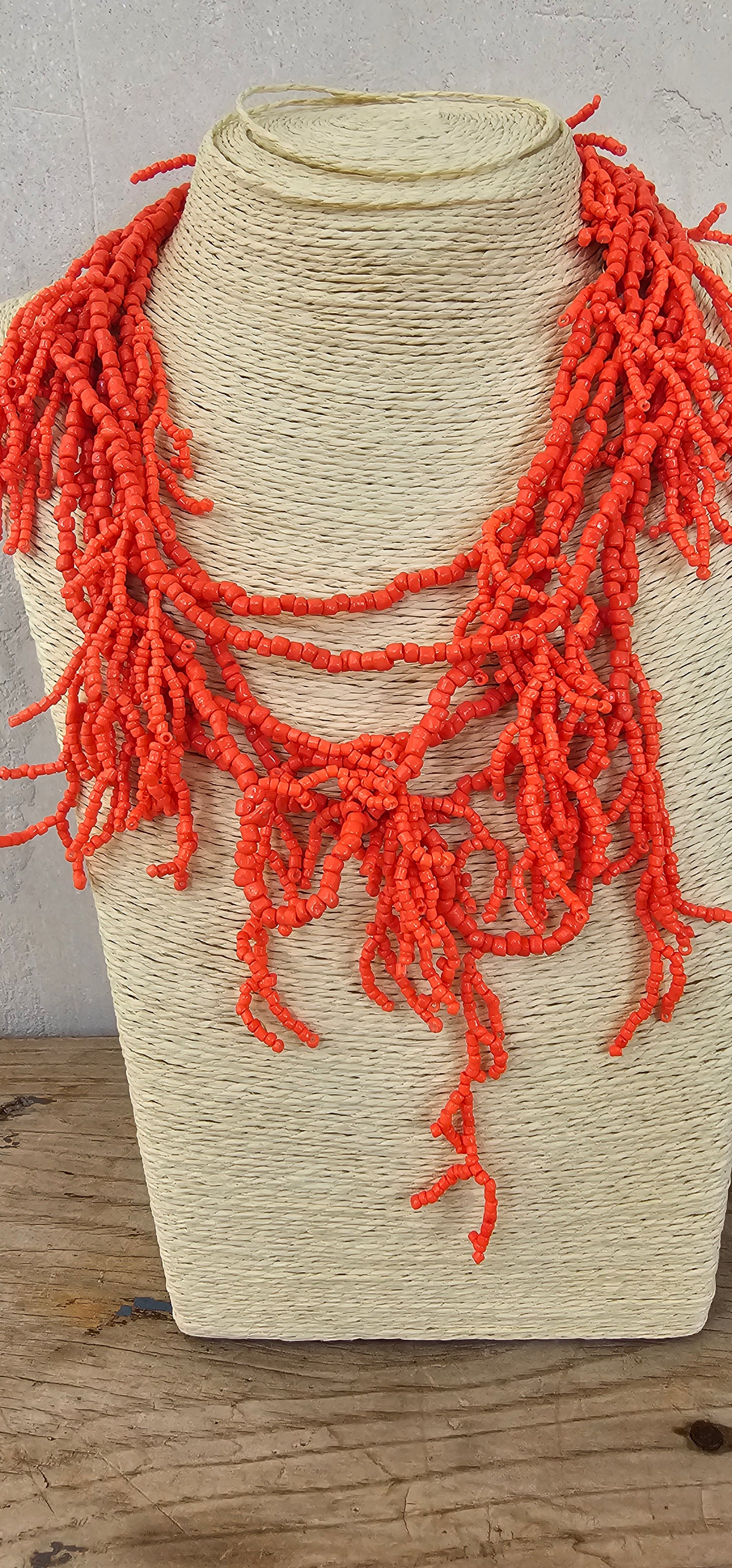COLLAR NARANJA