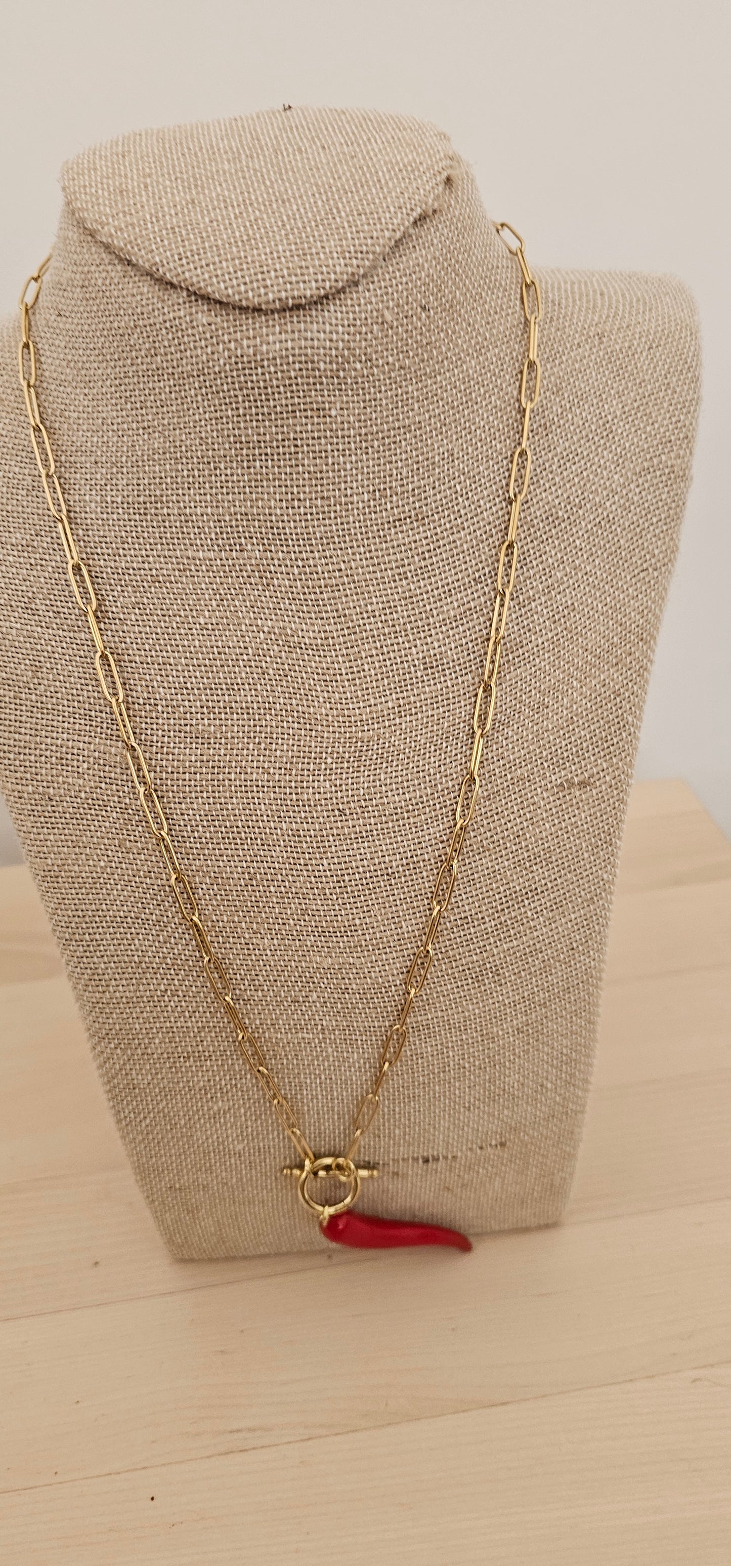 COLLAR PIMIENTO