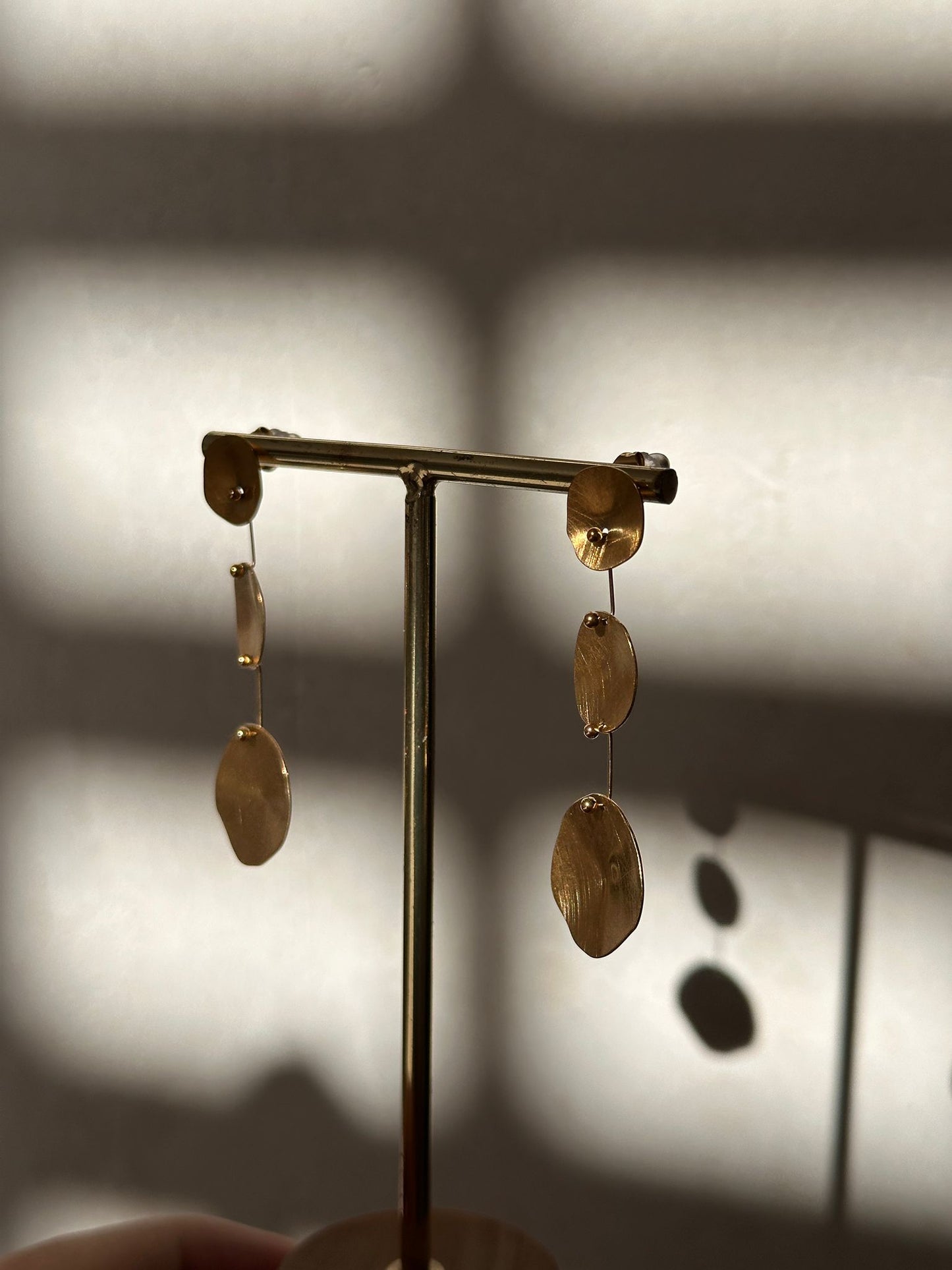 PENDIENTES BOTÓN ORO