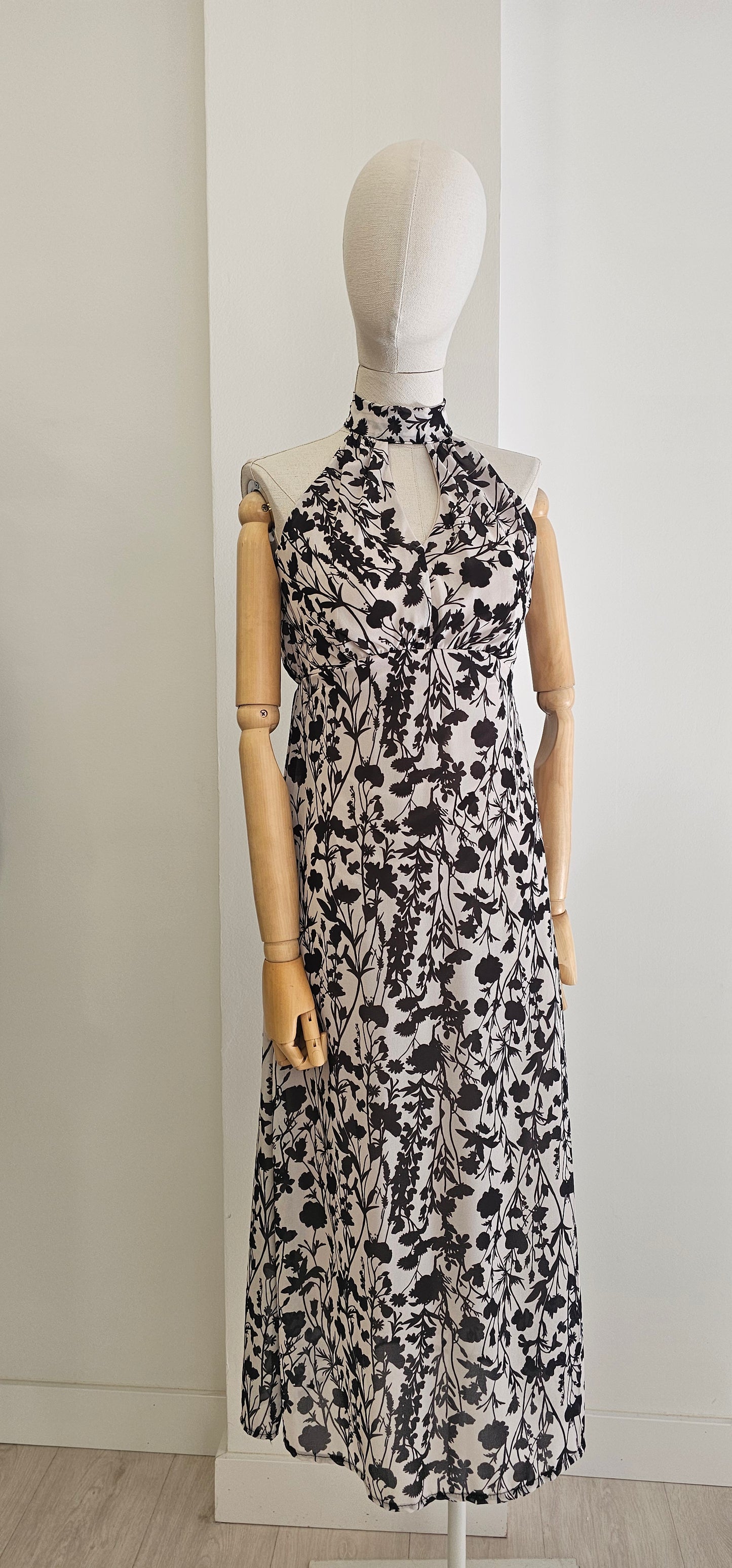 VESTIDO MARÍA BEIGE