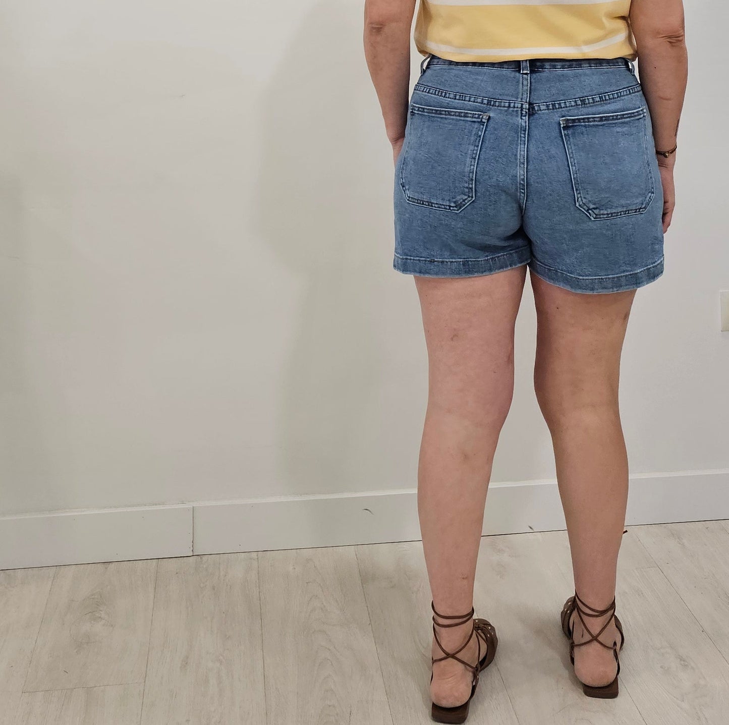 SHORT BOLSILLOS
