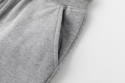 PANTALÓN DEPORTIVO GRIS