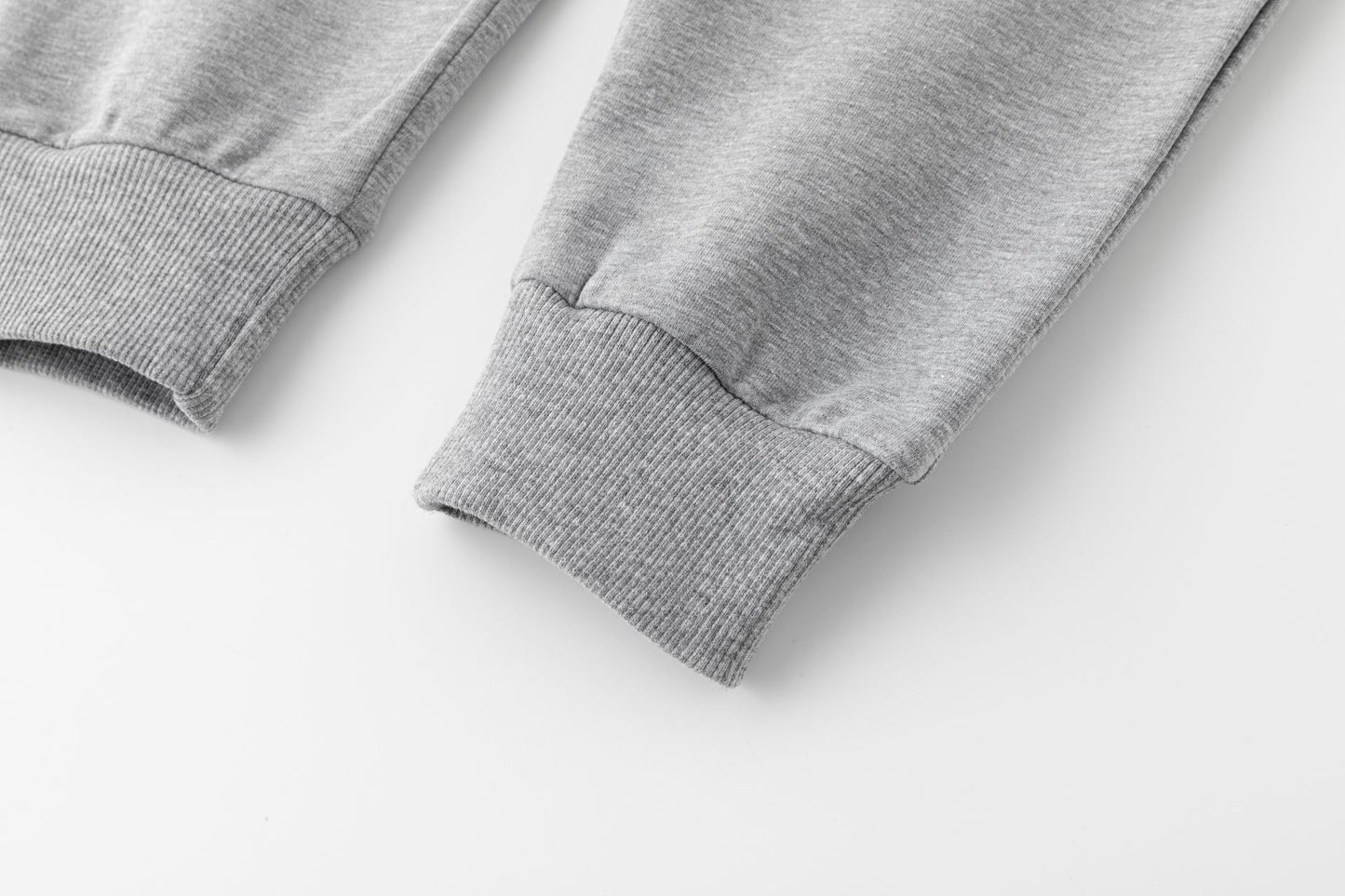 PANTALÓN DEPORTIVO GRIS