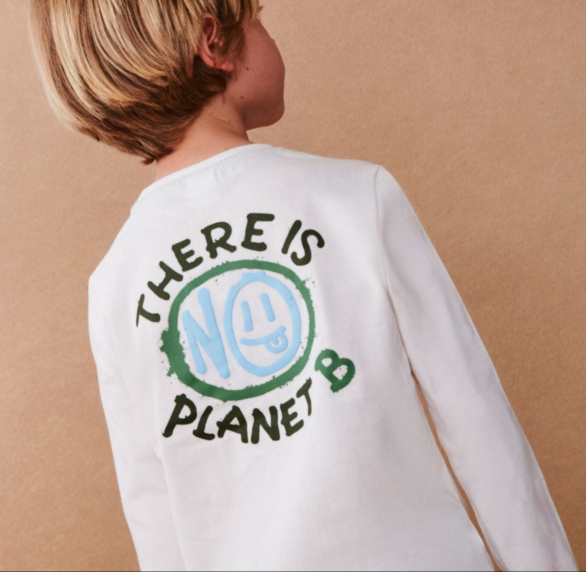 CAMISETA PLANET