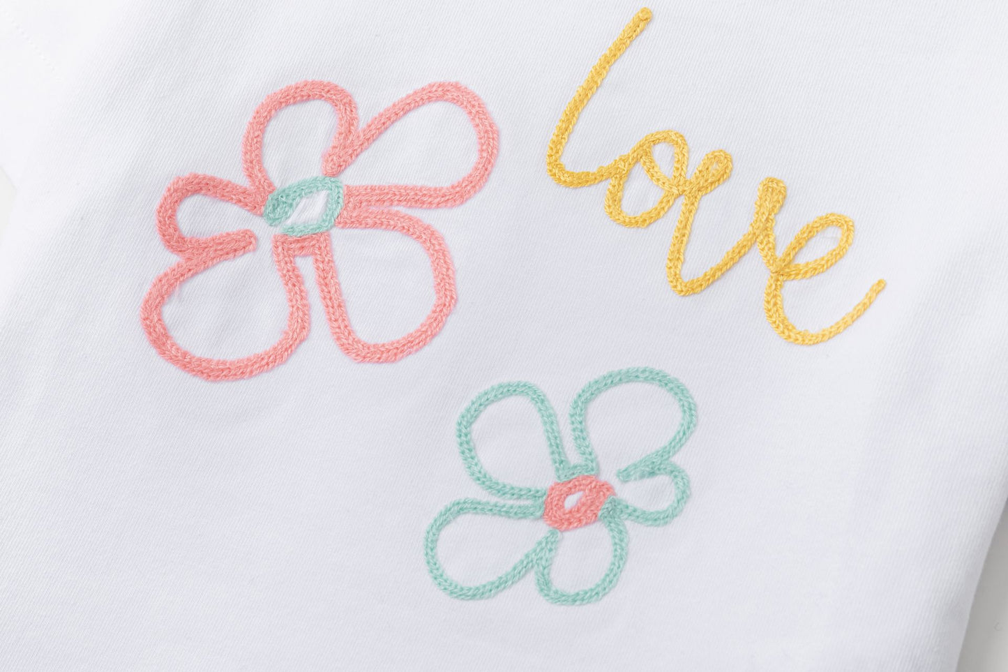 CAMISETA BORDADOS