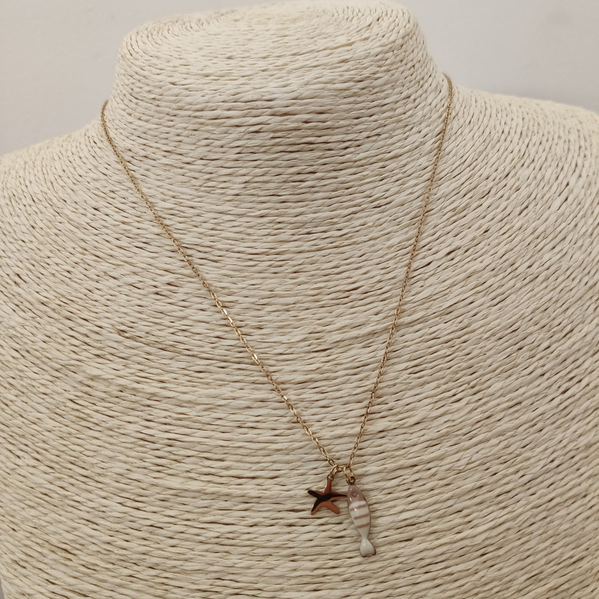 COLLAR PEZ ESTRELLA BEIGE