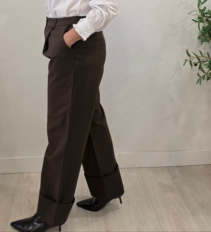 Pantalón vuelta marrón