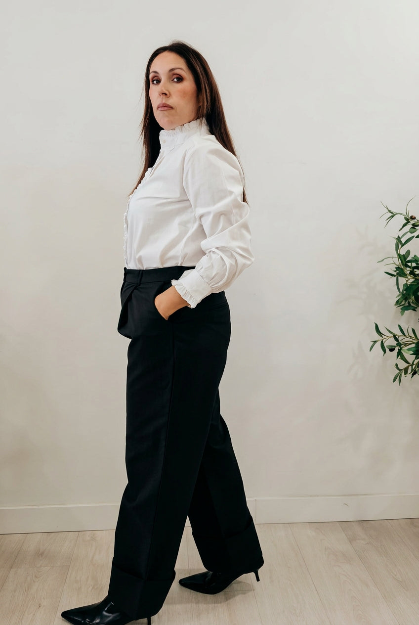 PANTALÓN VUELTA NEGRO