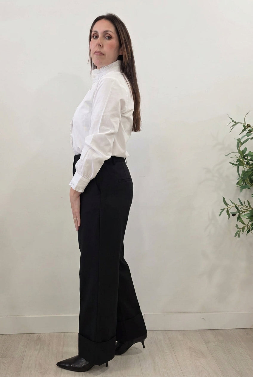 PANTALÓN VUELTA NEGRO