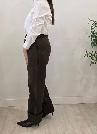 Pantalón vuelta marrón