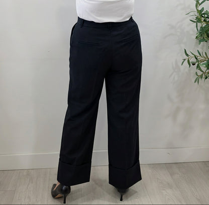 PANTALÓN VUELTA NEGRO