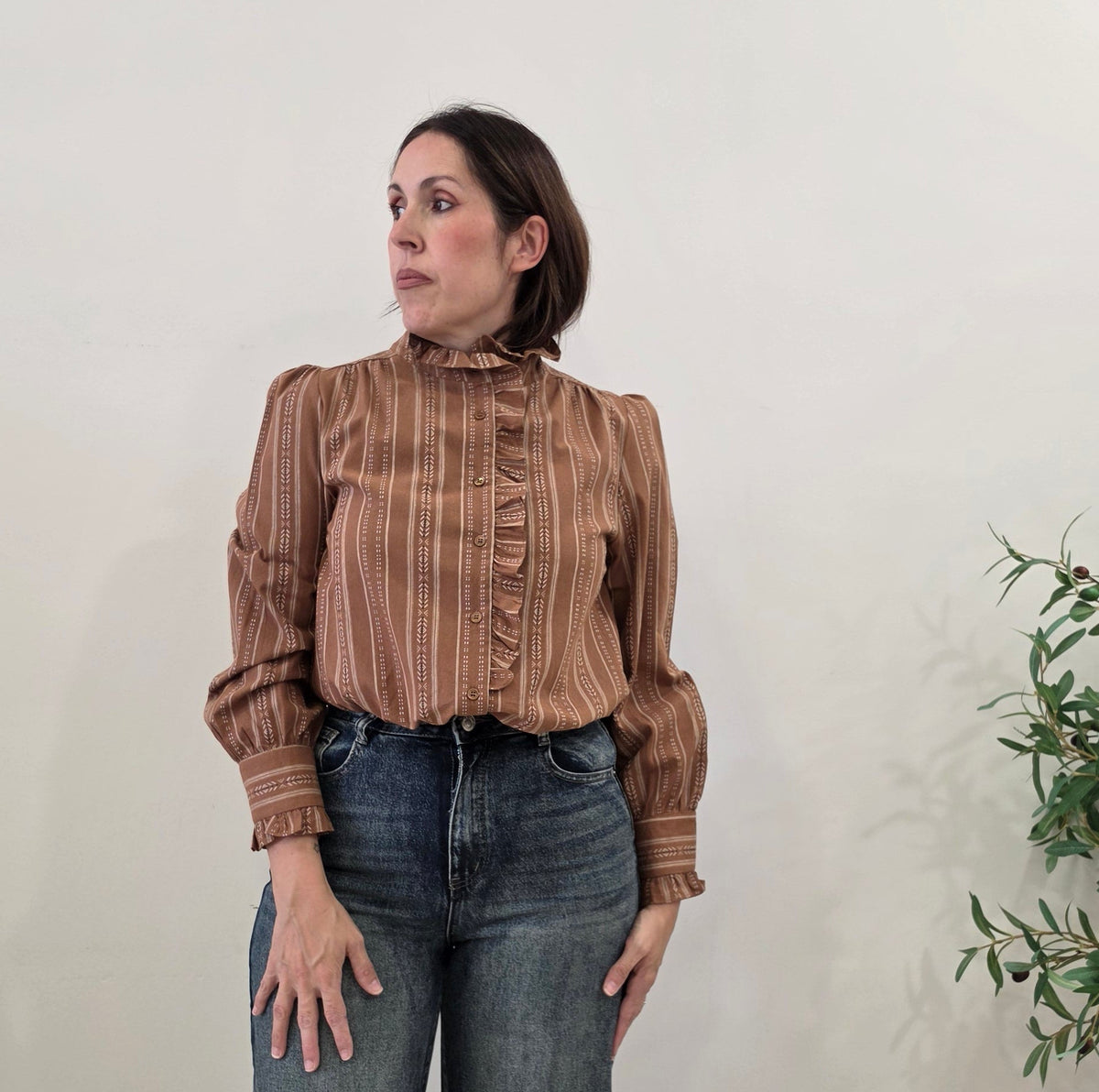CAMISA NAVAJO AVELLANA