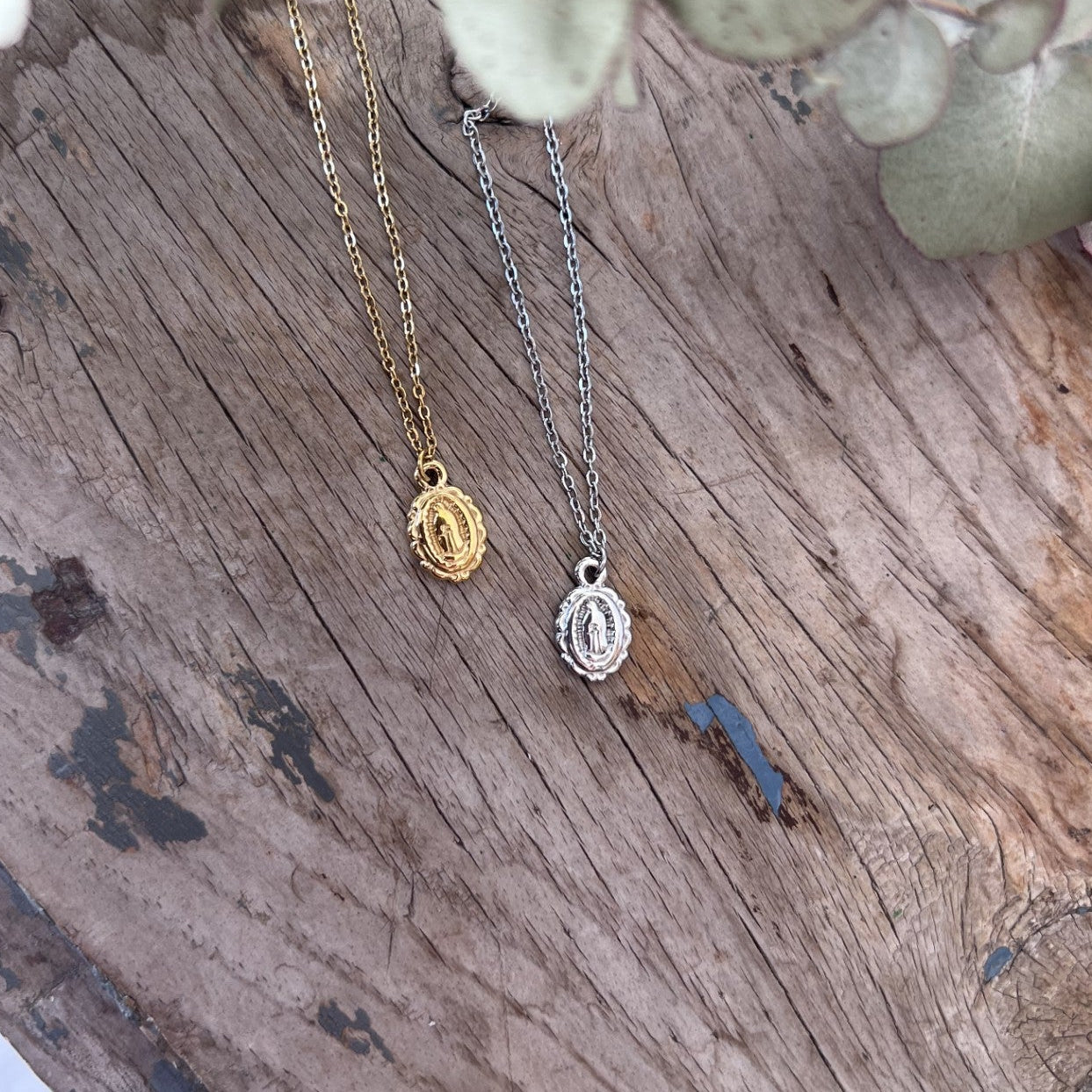 COLLAR VIRGEN