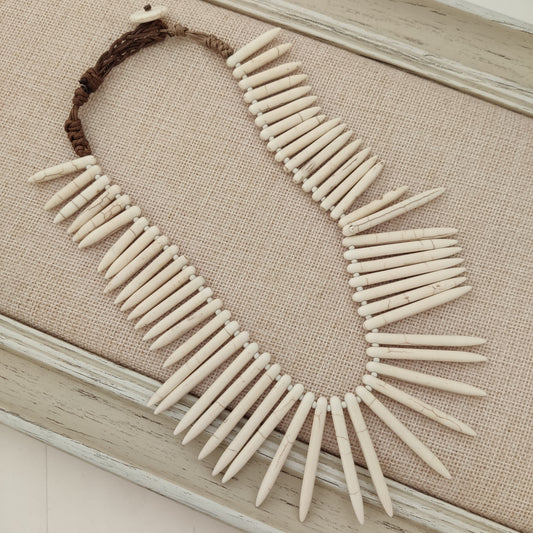COLLAR PIEDRA