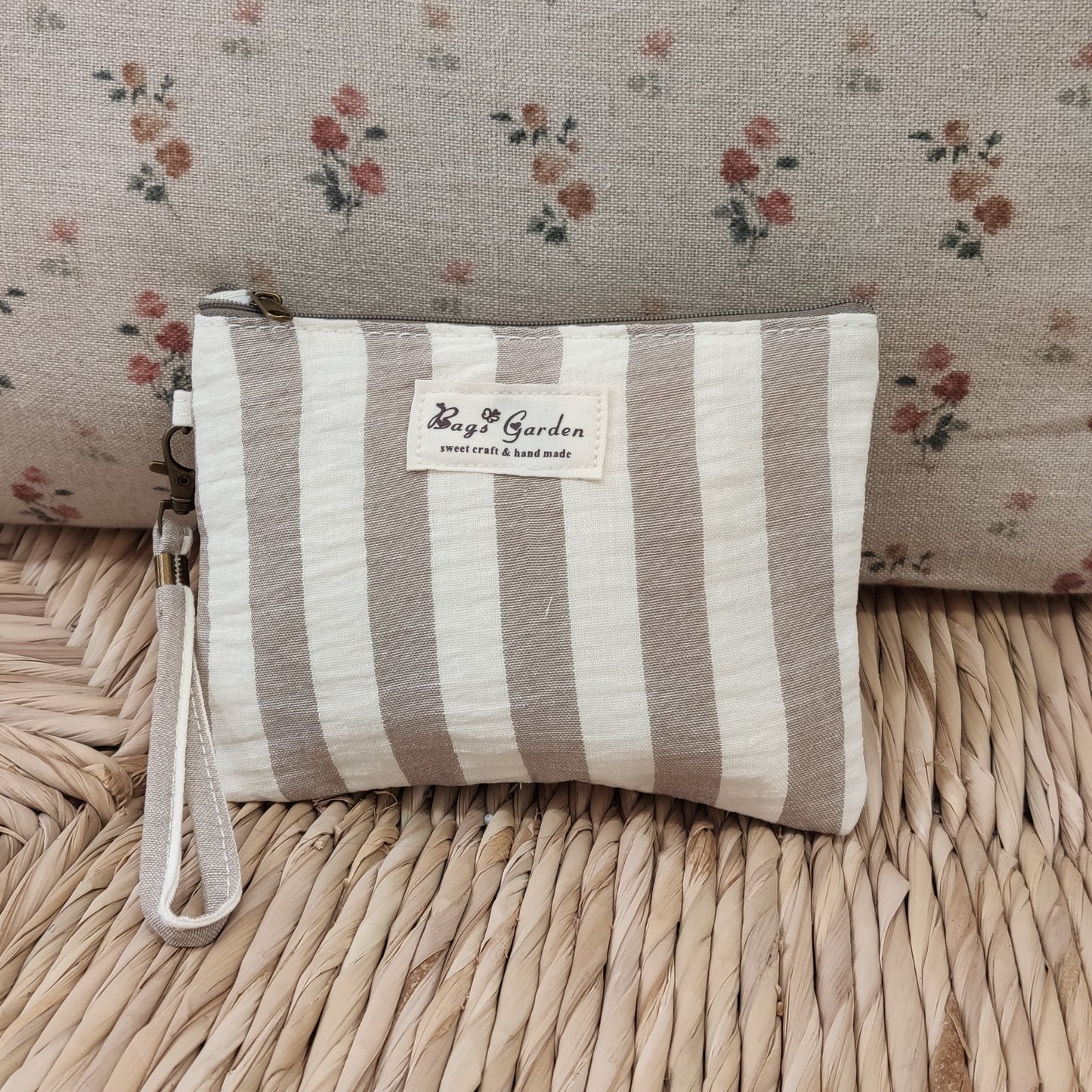 NECESER BEIGE