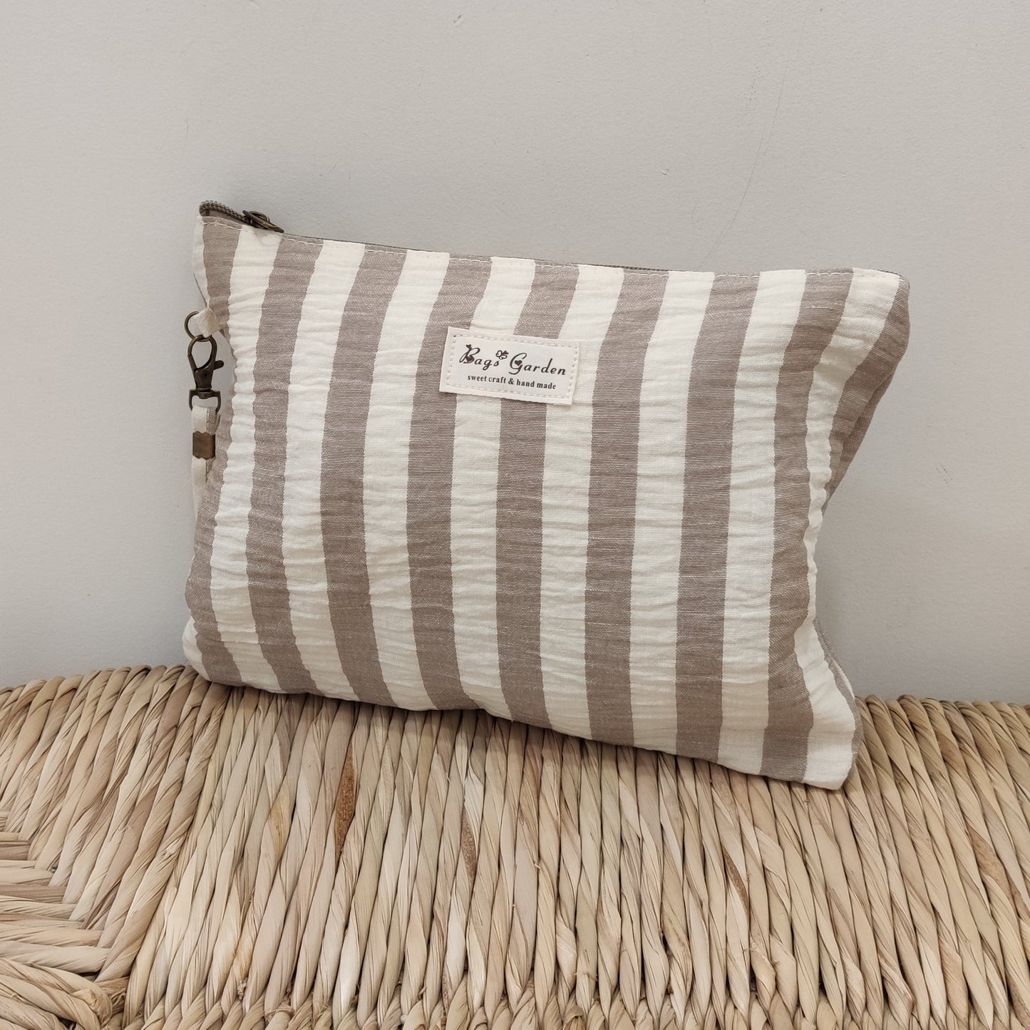 NECESER BEIGE