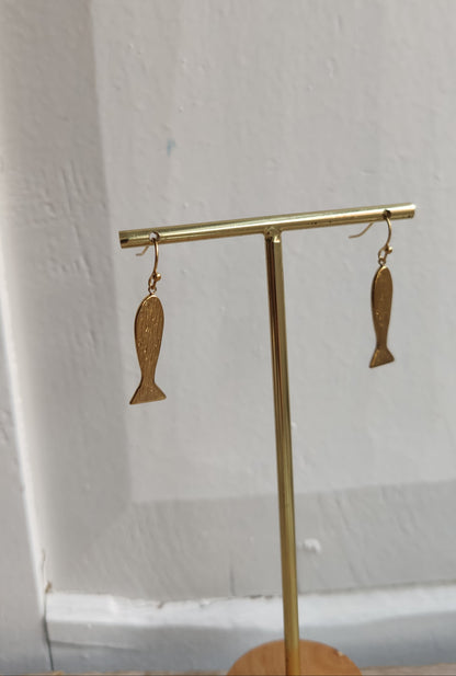 PENDIENTE PEZ DORADO