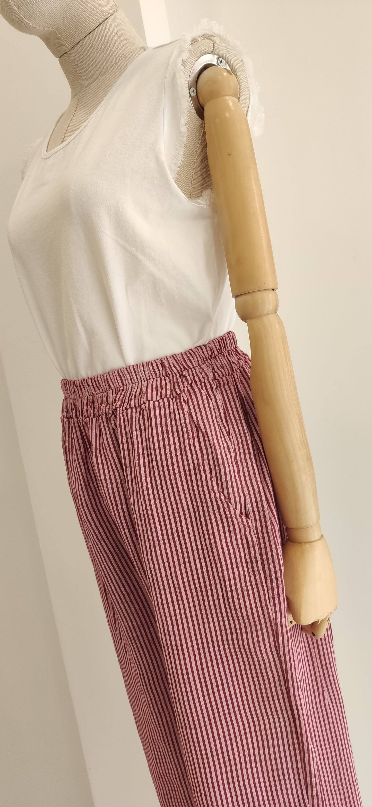 PANTALÓN RAYAS FRESA