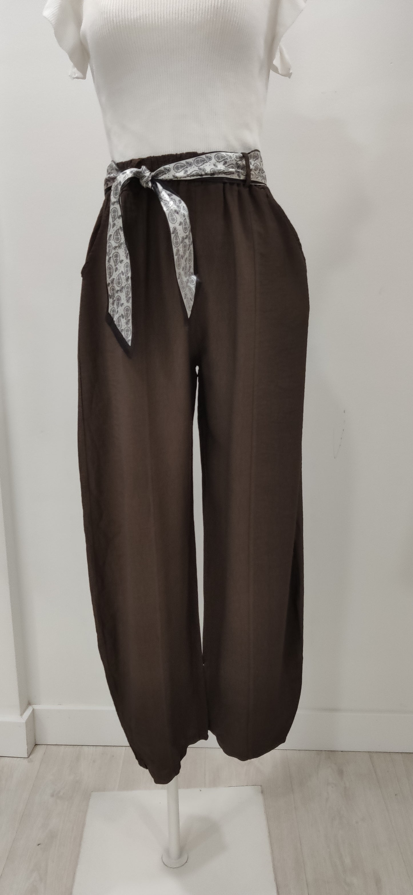 PANTALÓN BARREL CHOCO