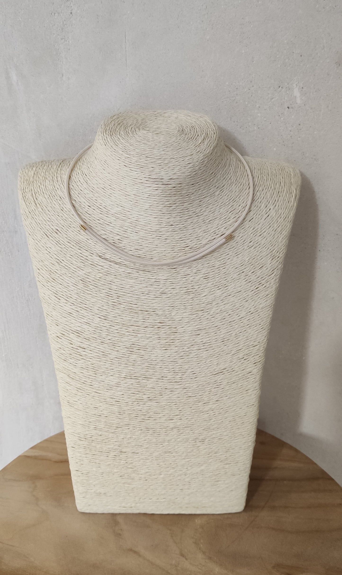 PULSERA IMÁN BLANCO