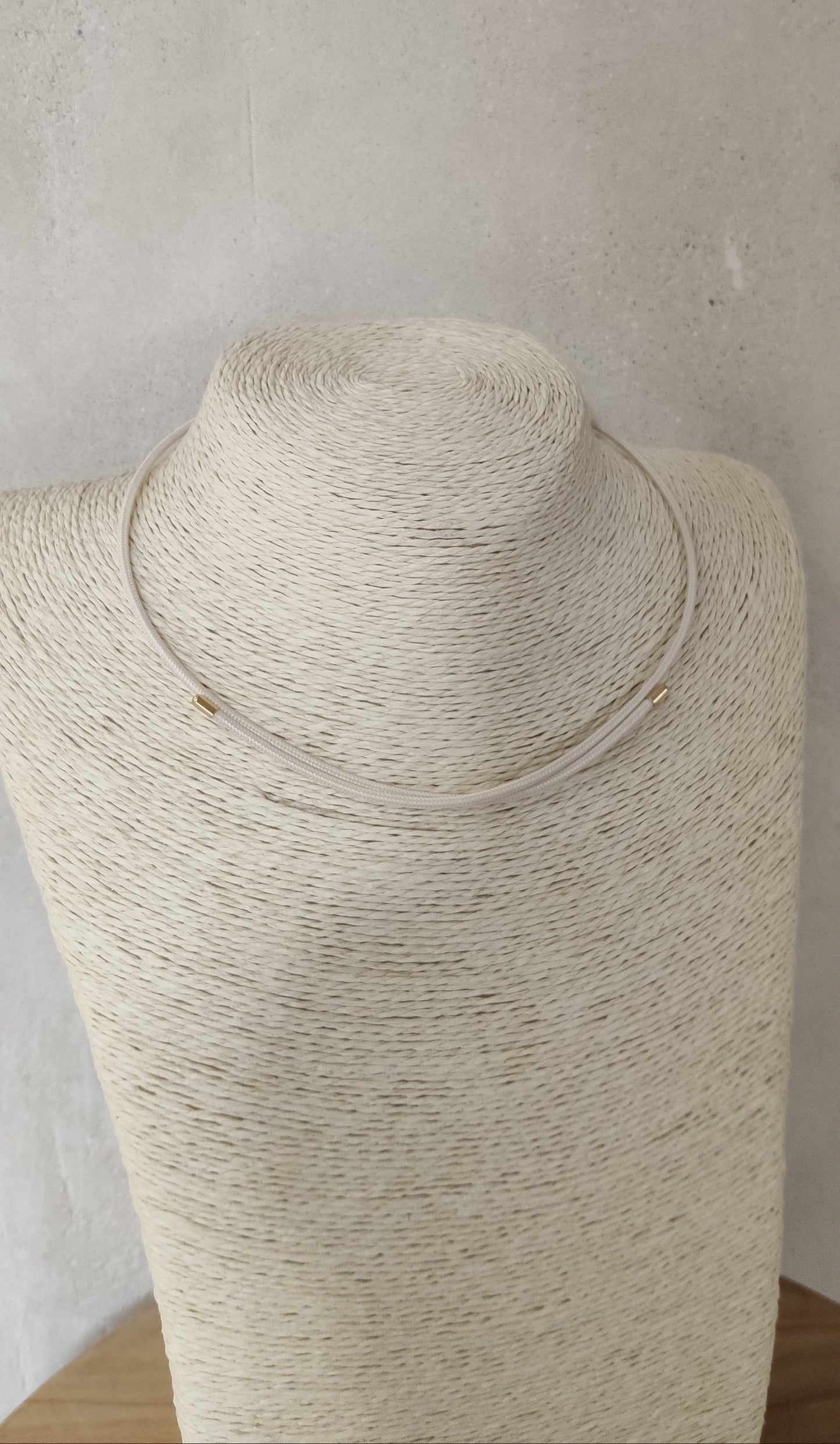 PULSERA IMÁN BLANCO