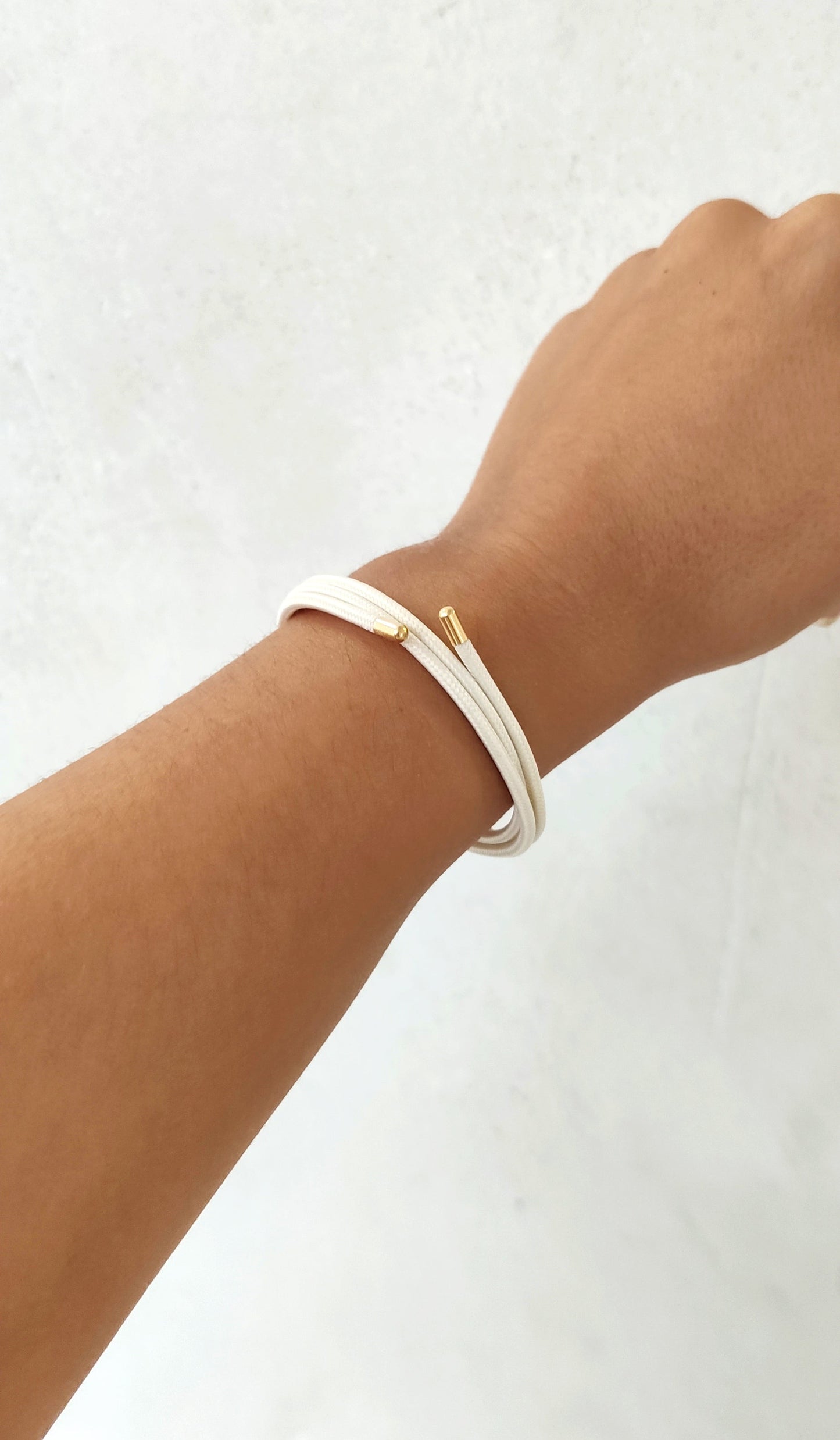 PULSERA IMÁN BLANCO