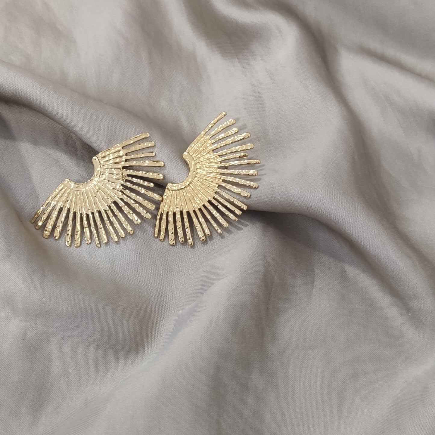PENDIENTES HALEY