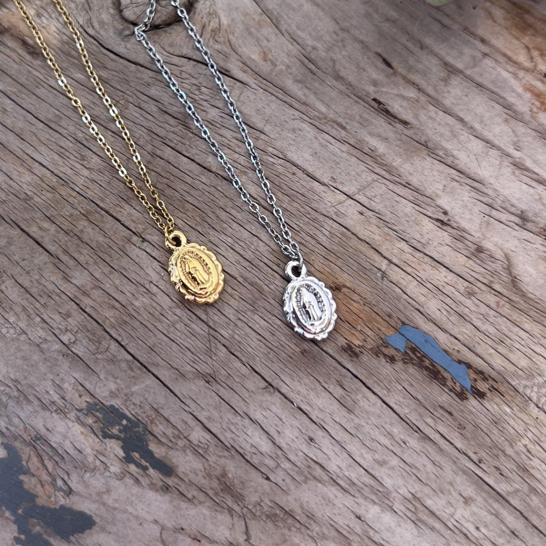 COLLAR VIRGEN