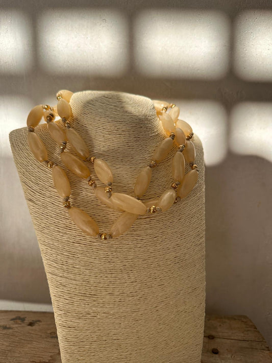 COLLAR