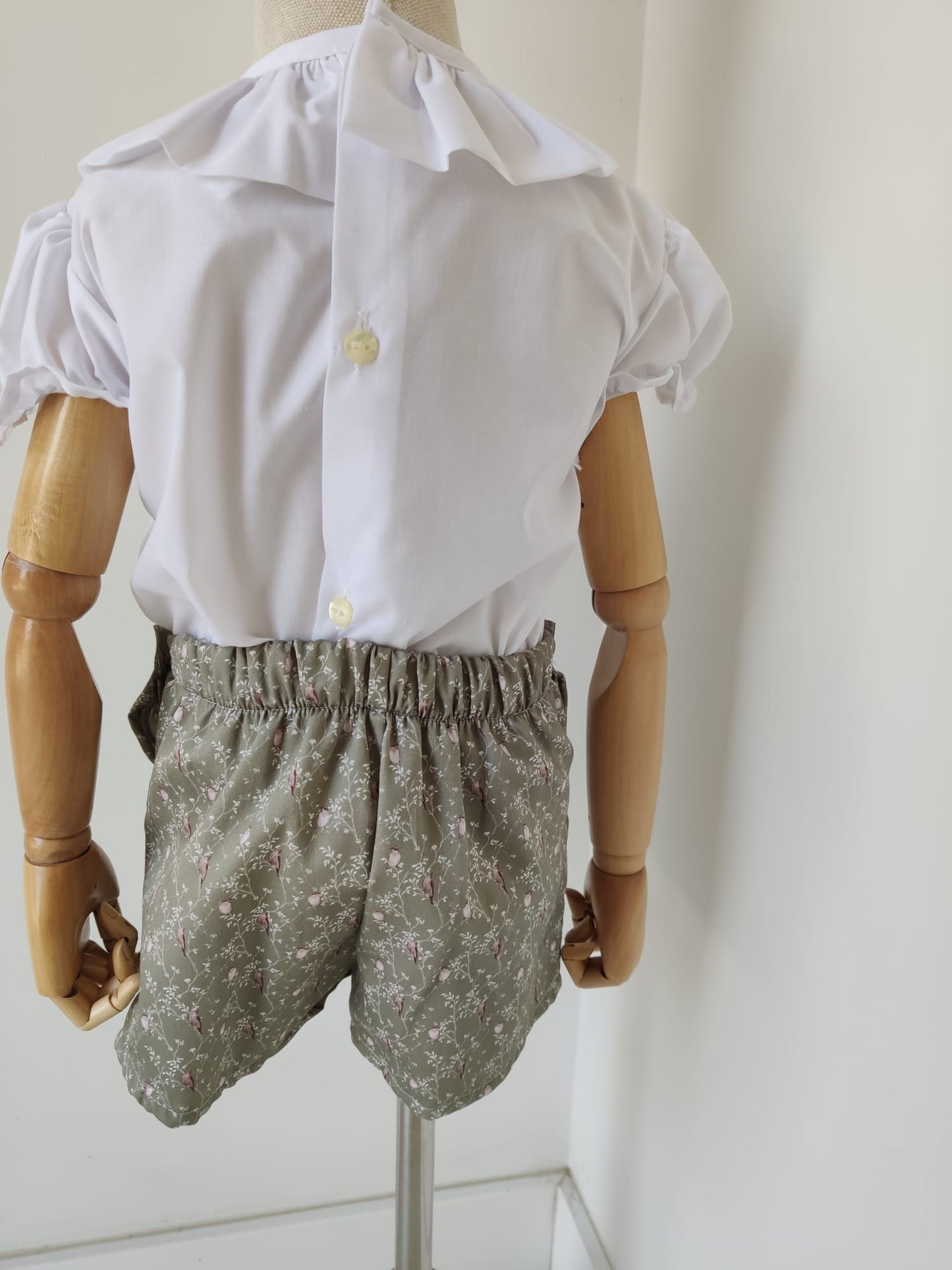 SHORT EDÉN