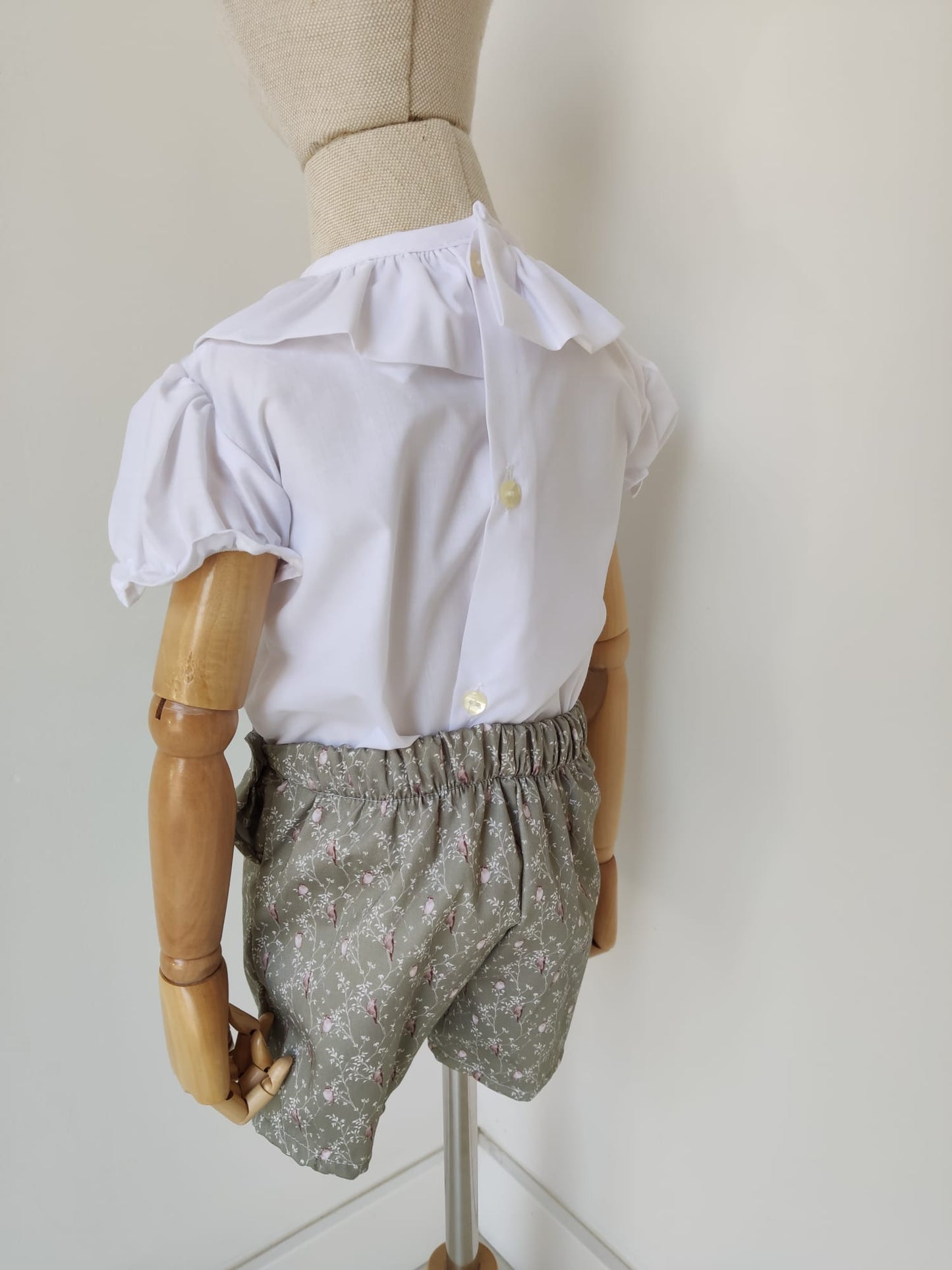 SHORT EDÉN