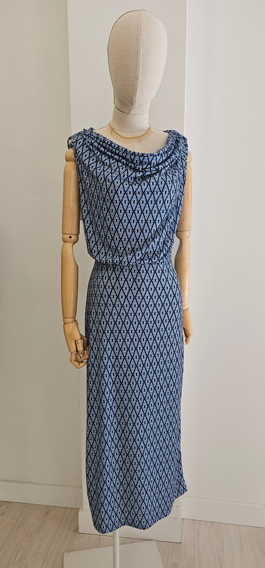 VESTIDO AZUL