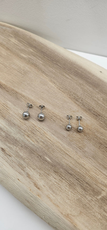 PENDIENTE BOLITA PLATA