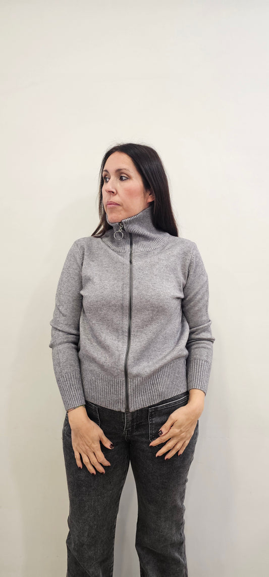 CHAQUETA CREMALLERA GRIS