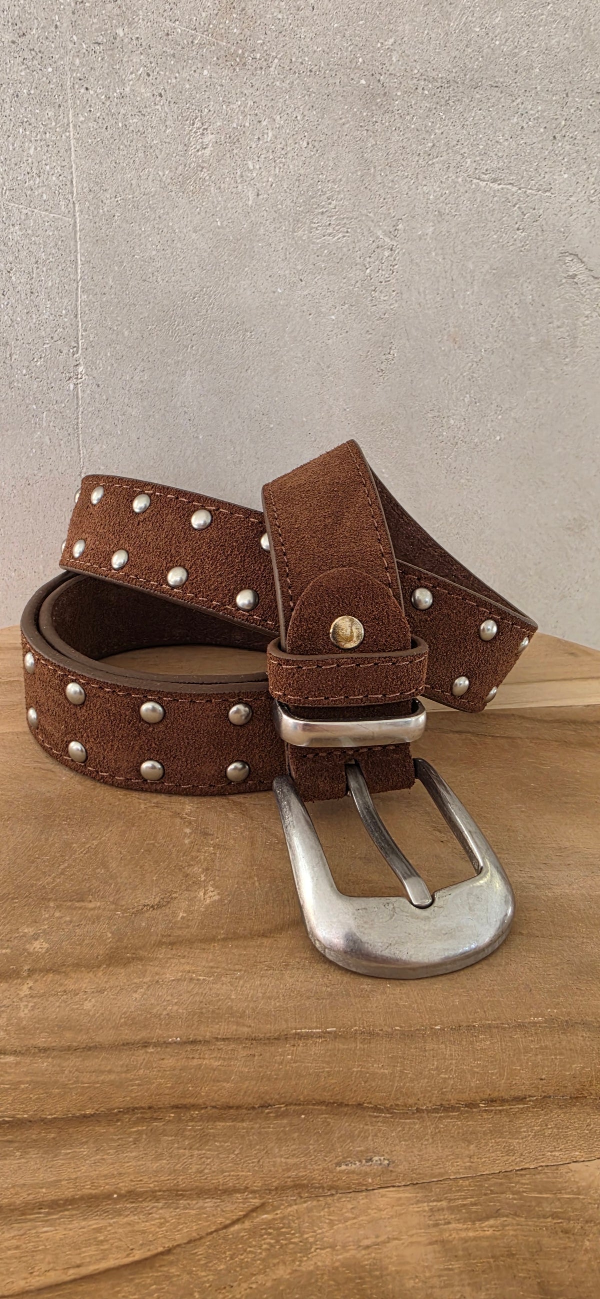 CINTURÓN TACHAS