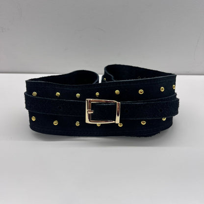 CINTURÓN PIEL TACHAS